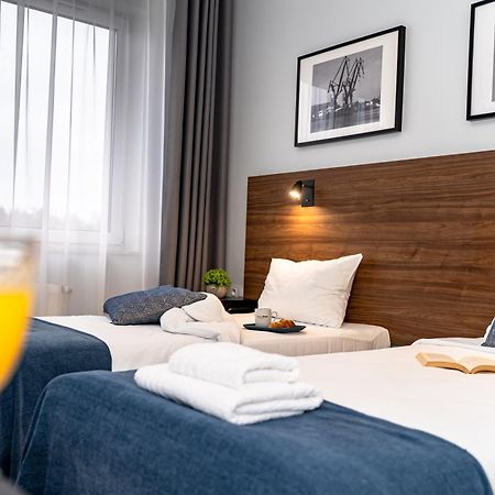 Sleep Port B&B - Bezplatny Parking Гданск Екстериор снимка