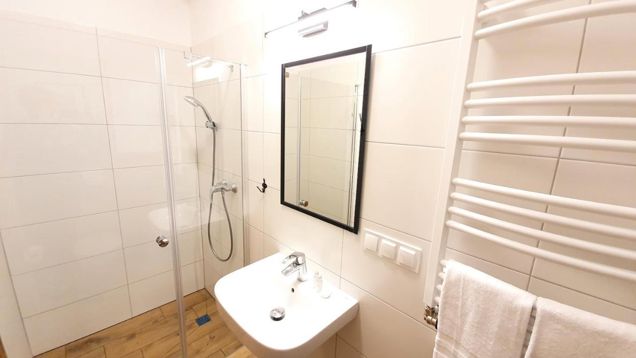 Sleep Port B&B - Bezplatny Parking Гданск Екстериор снимка