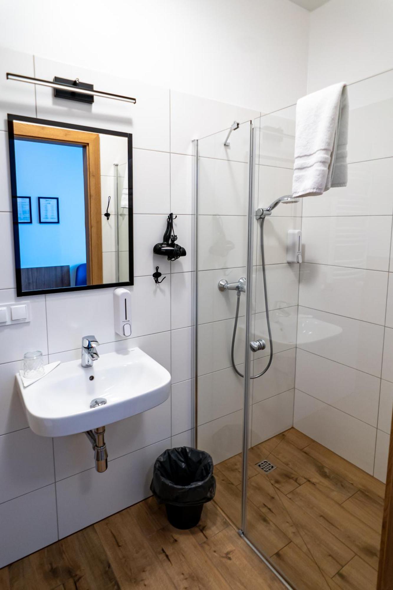 Sleep Port B&B - Bezplatny Parking Гданск Екстериор снимка